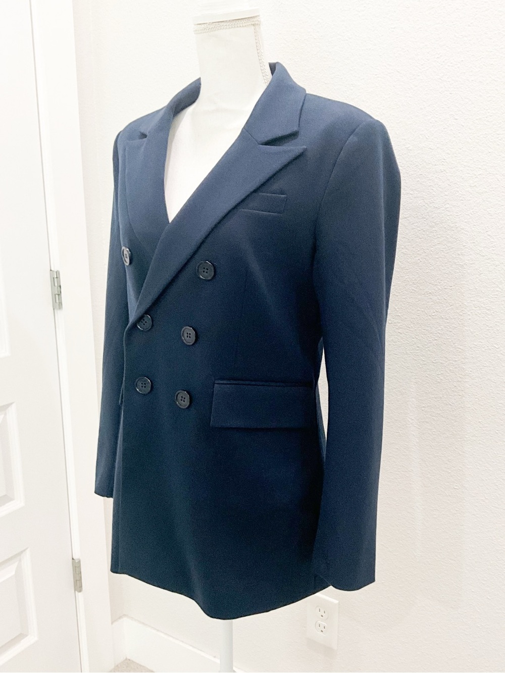 Favorite Daughter Women's The Phoebe Navy Blazer Size Medium - Picture 3 of 12
